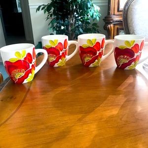 Beautiful Liza by Laurie Gates hand painted stoneware mugs. New never been used!